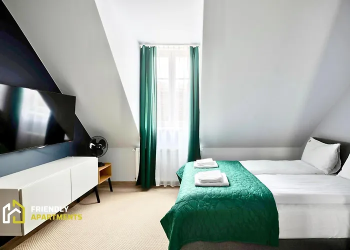 Kramarska - 24h - Old Market Square By Friendly